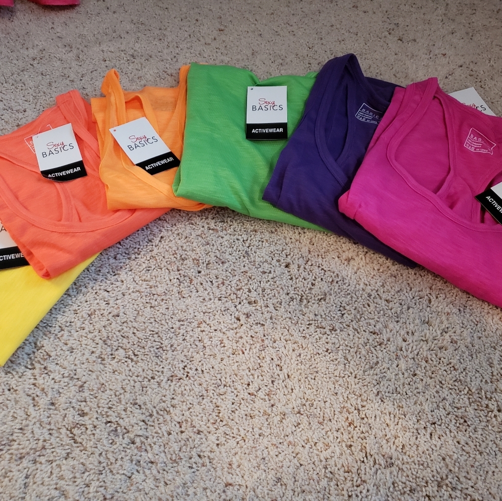 Womens workout tanktops